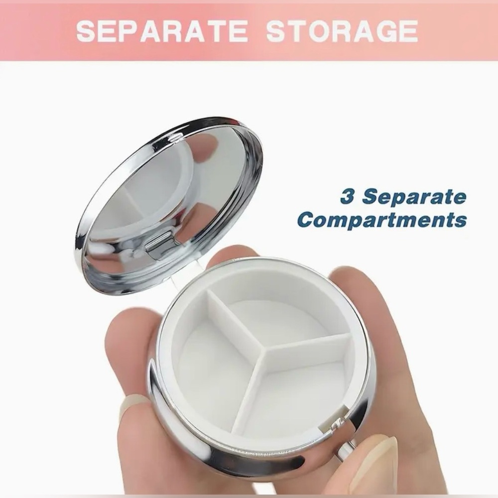 Cardinal Round Pill Organizer 3-Compartment Compact Pill Case New - Picture 6 of 10